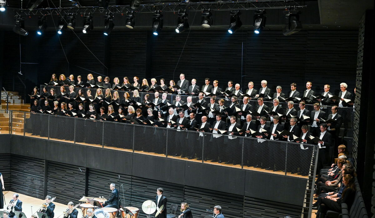 Philharmonischer Chor auf der Empore der Isarphilharmonie